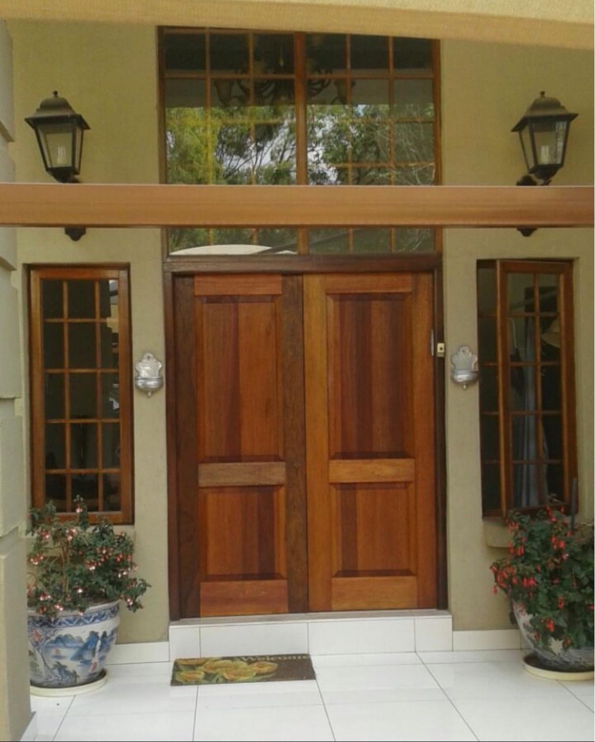 Grand Timber Double Front Door